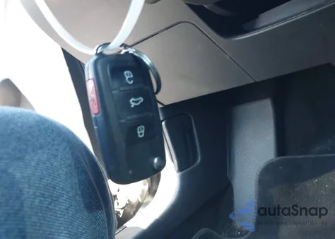 2016 Volkswagen Jetta 1.8T Sport z USA, uszkodzony, nr VIN 3VWD17AJ3GM299468